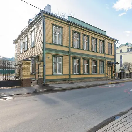 Statement Basement Апартаменты